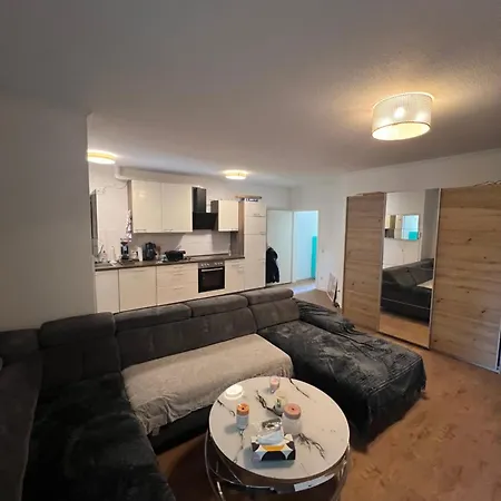 Charmante Mit Wintergarten Und Terasse Appartement *