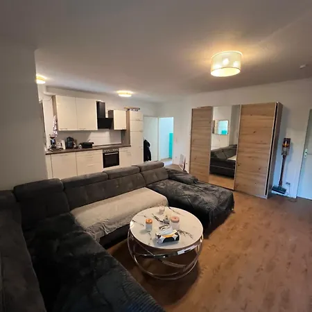 Appartement Charmante Mit Wintergarten Und Terasse